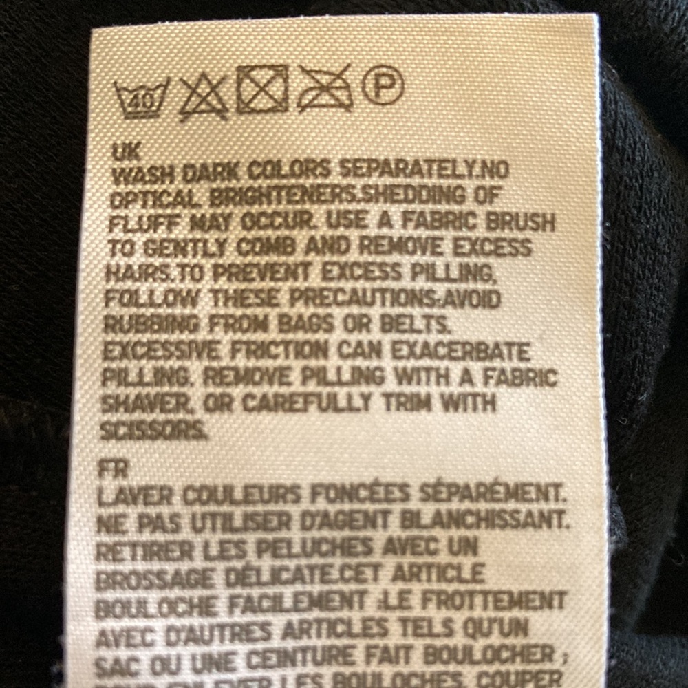 UNIQLO TURTLE NECK Medium black long sleeve - Picture 8 of 9